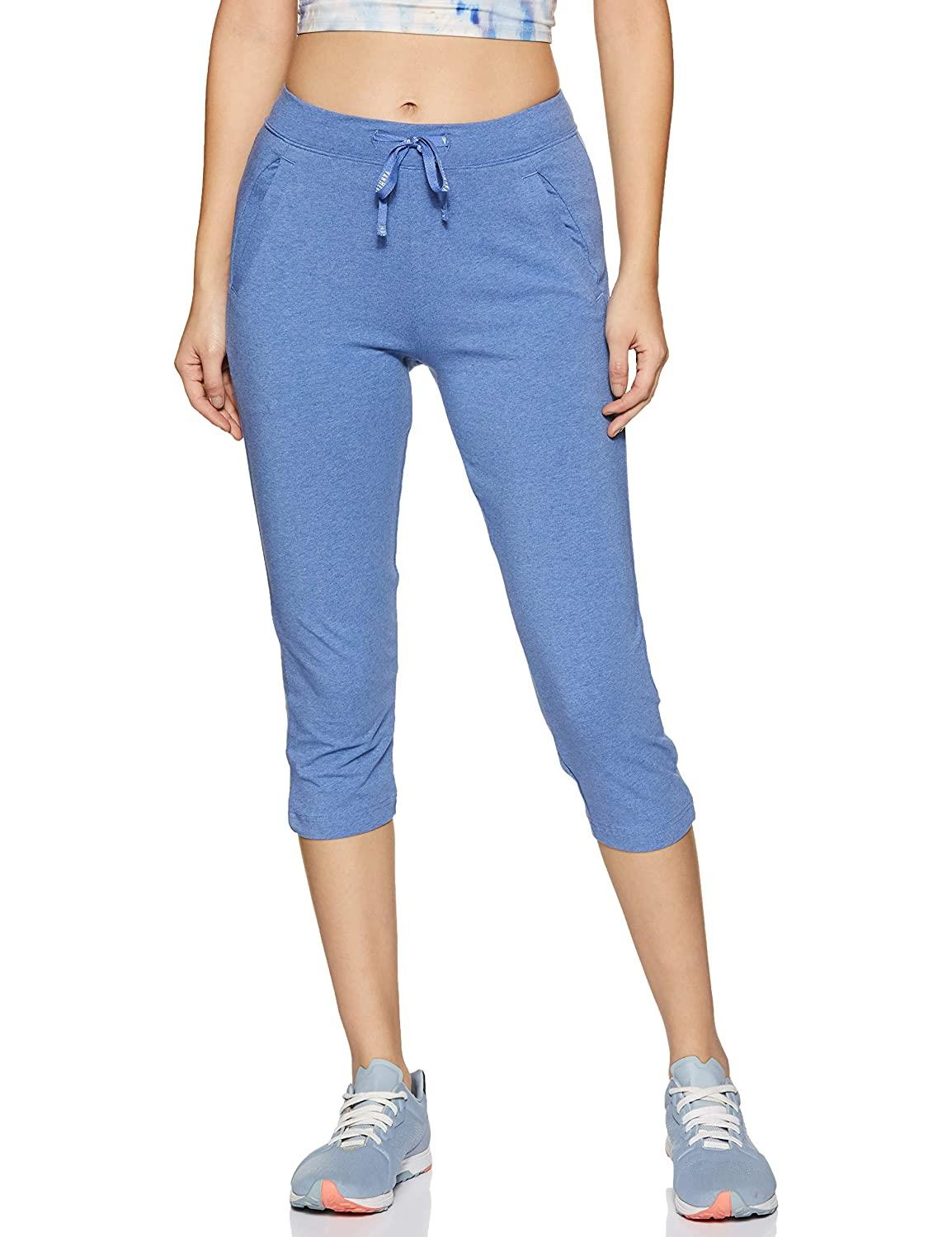 Van Heusen Women's Relaxed Fit High Rise Smart Tech+ Easy Stain Release Solid Lounge Capri