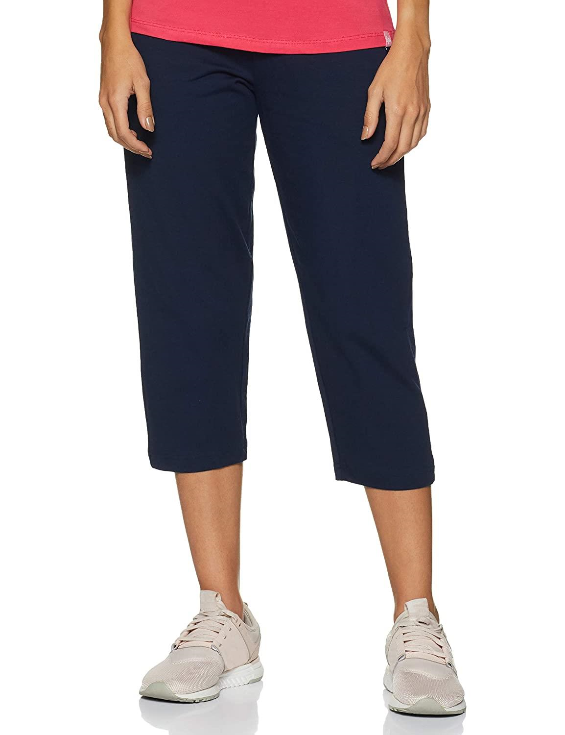 Van Heusen Women's Relaxed Fit High Rise Smart Tech+ Easy Stain Release Solid Lounge Capri