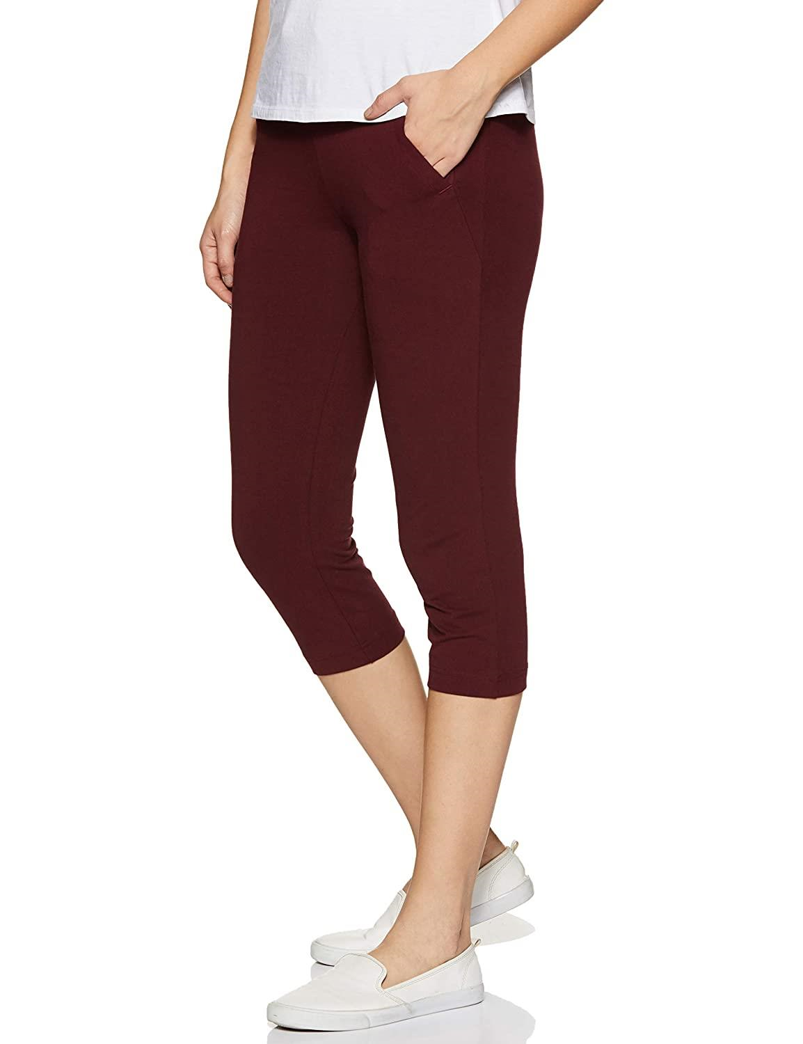 Van Heusen Women's Relaxed Fit High Rise Smart Tech+ Easy Stain Release Solid Lounge Capri