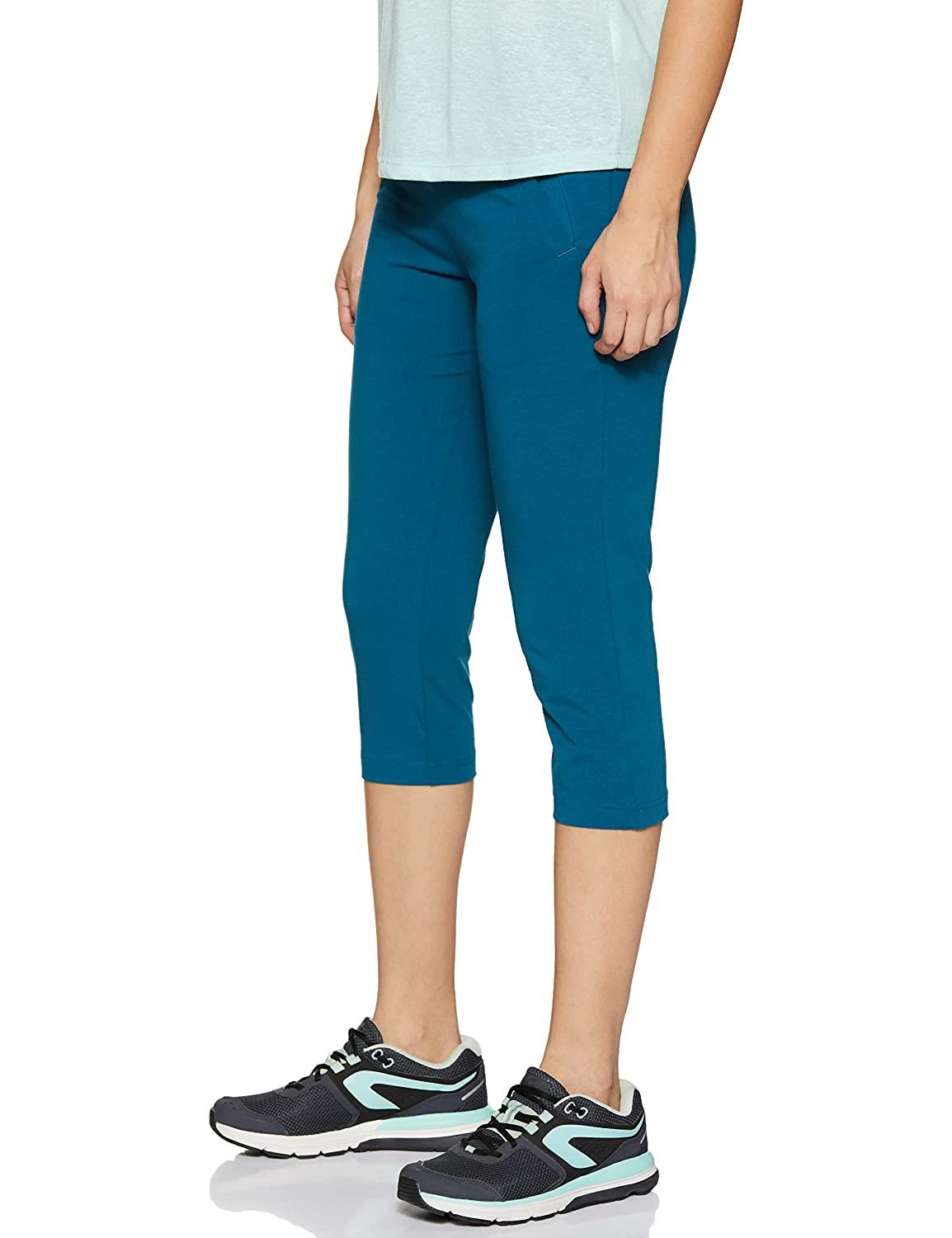 Van Heusen Women's Relaxed Fit High Rise Smart Tech+ Easy Stain Release Solid Lounge Capri