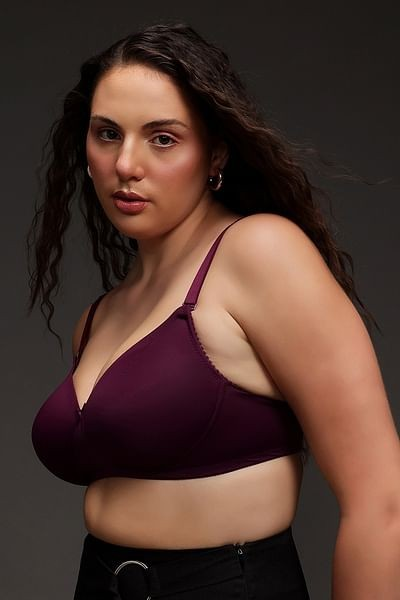 Clovia Women Polyamide Solid Padded Full Coverage Wire Free T-Shirt Bra