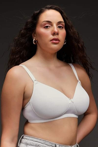 Clovia Women Polyamide Solid Padded Full Coverage Wire Free T-Shirt Bra