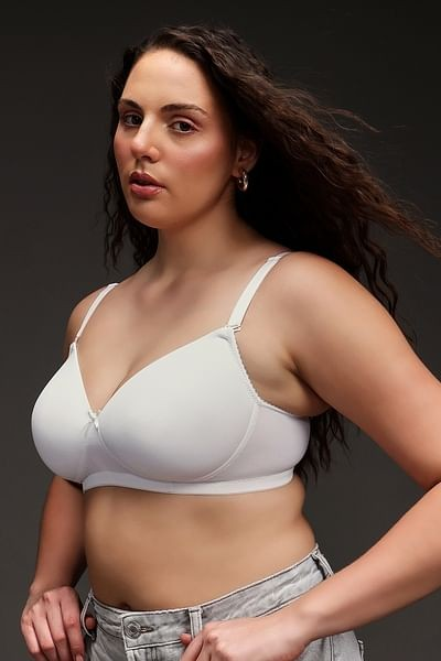Clovia Women Polyamide Solid Padded Full Coverage Wire Free T-Shirt Bra