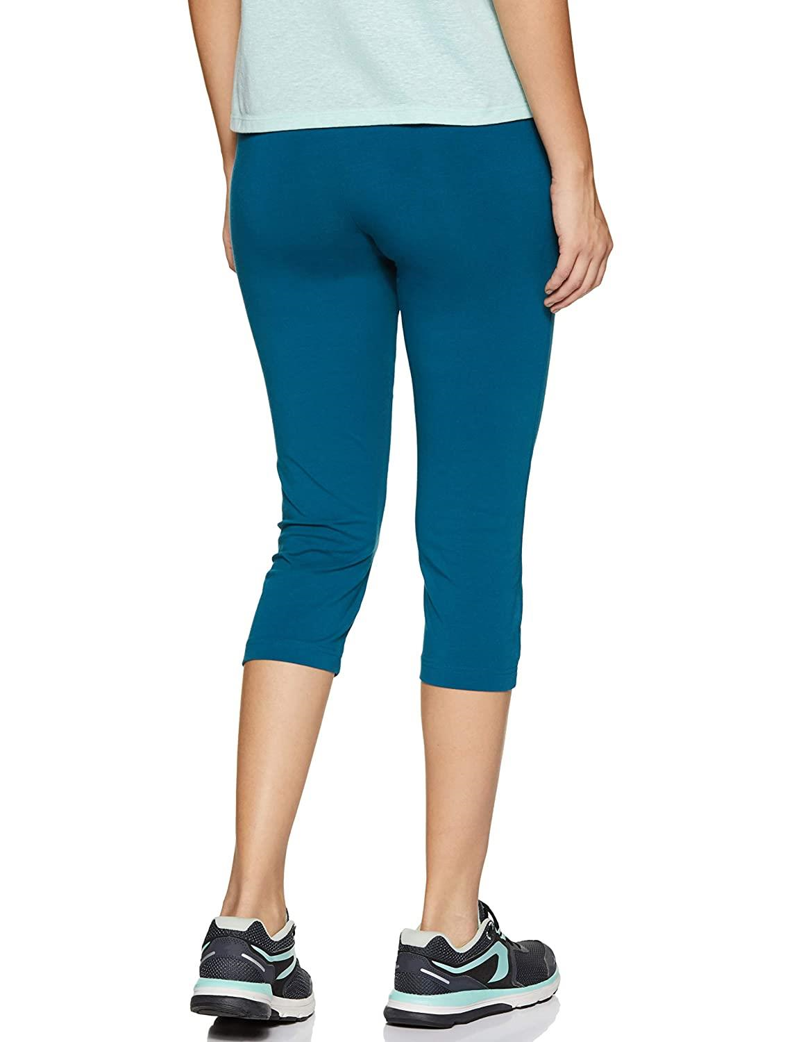 Van Heusen Women's Relaxed Fit High Rise Smart Tech+ Easy Stain Release Solid Lounge Capri