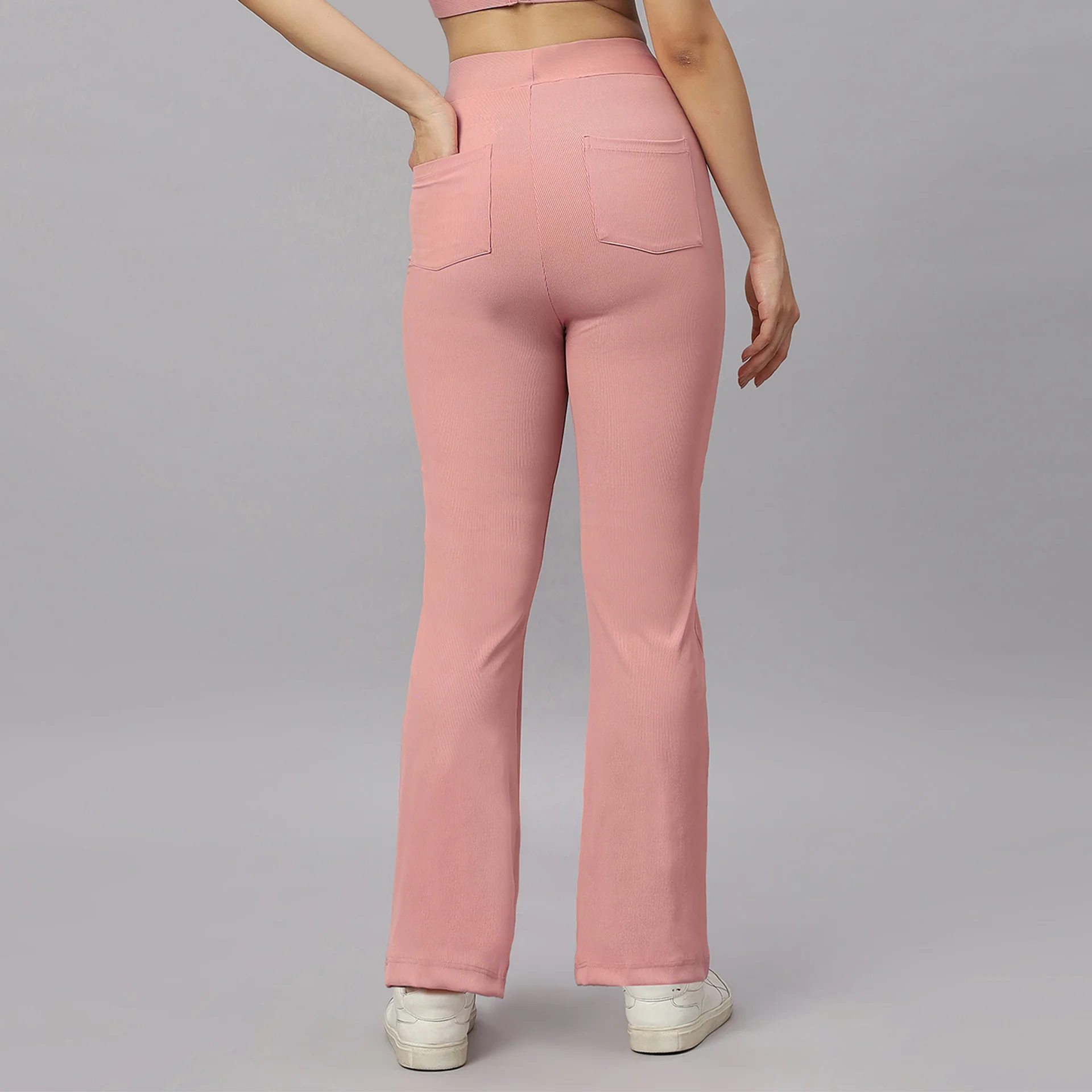 SOIE WOMENS TRACK PANT MID-RISE ANKLE-LENGTH FIT AND BACK POCKETS