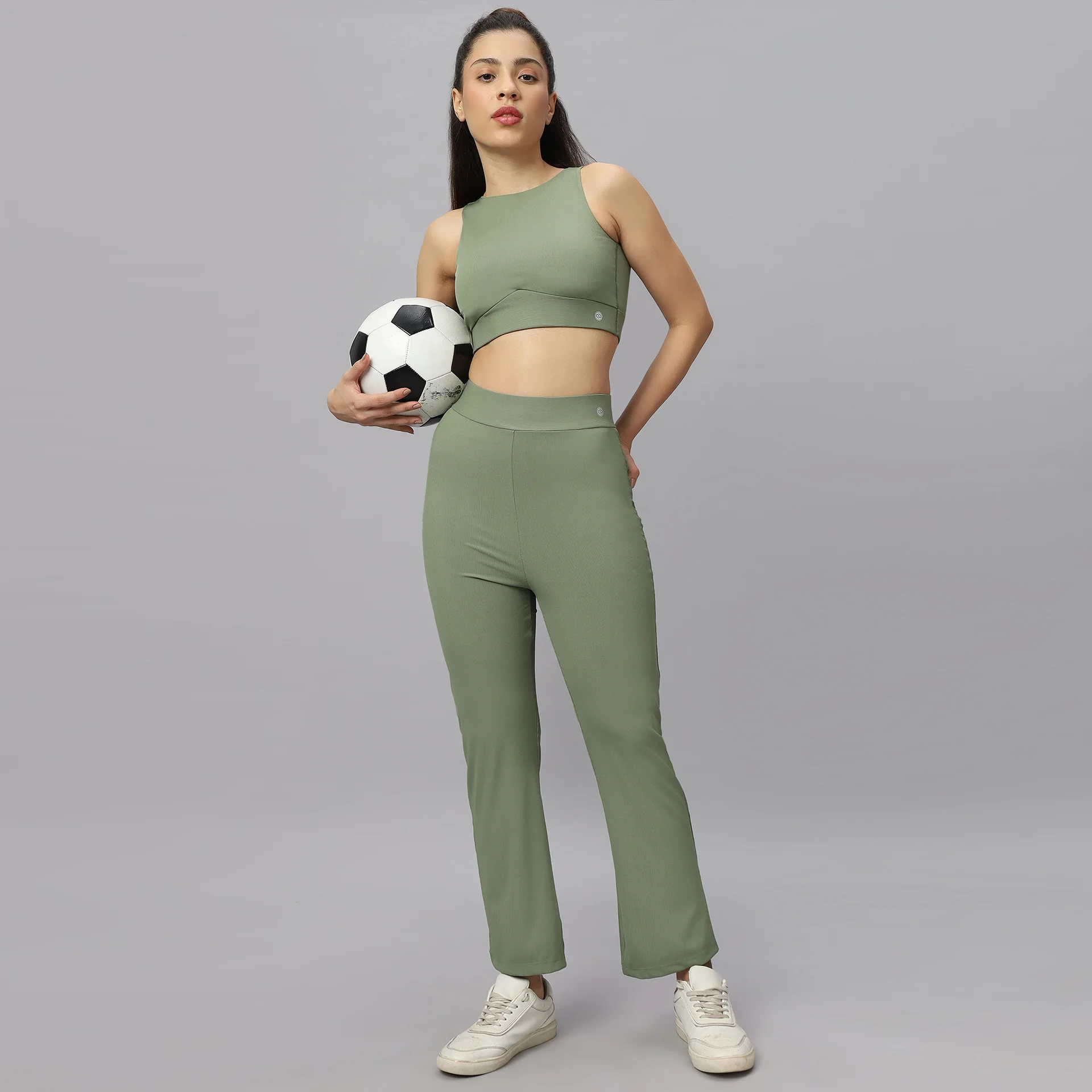 SOIE WOMENS TRACK PANT MID-RISE ANKLE-LENGTH FIT AND BACK POCKETS