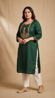 Paneri Embroidery Deep Emerald Green Straight Sillk Kurti