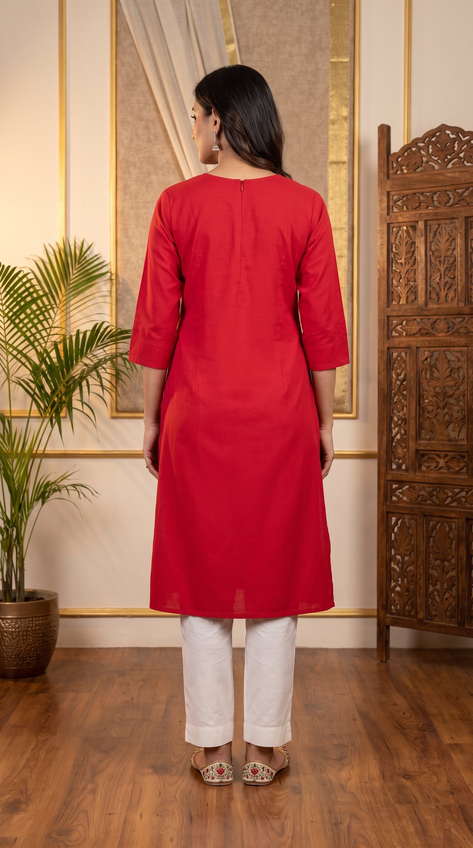 Paneri Women's Red Embroidered Cotton Kurti