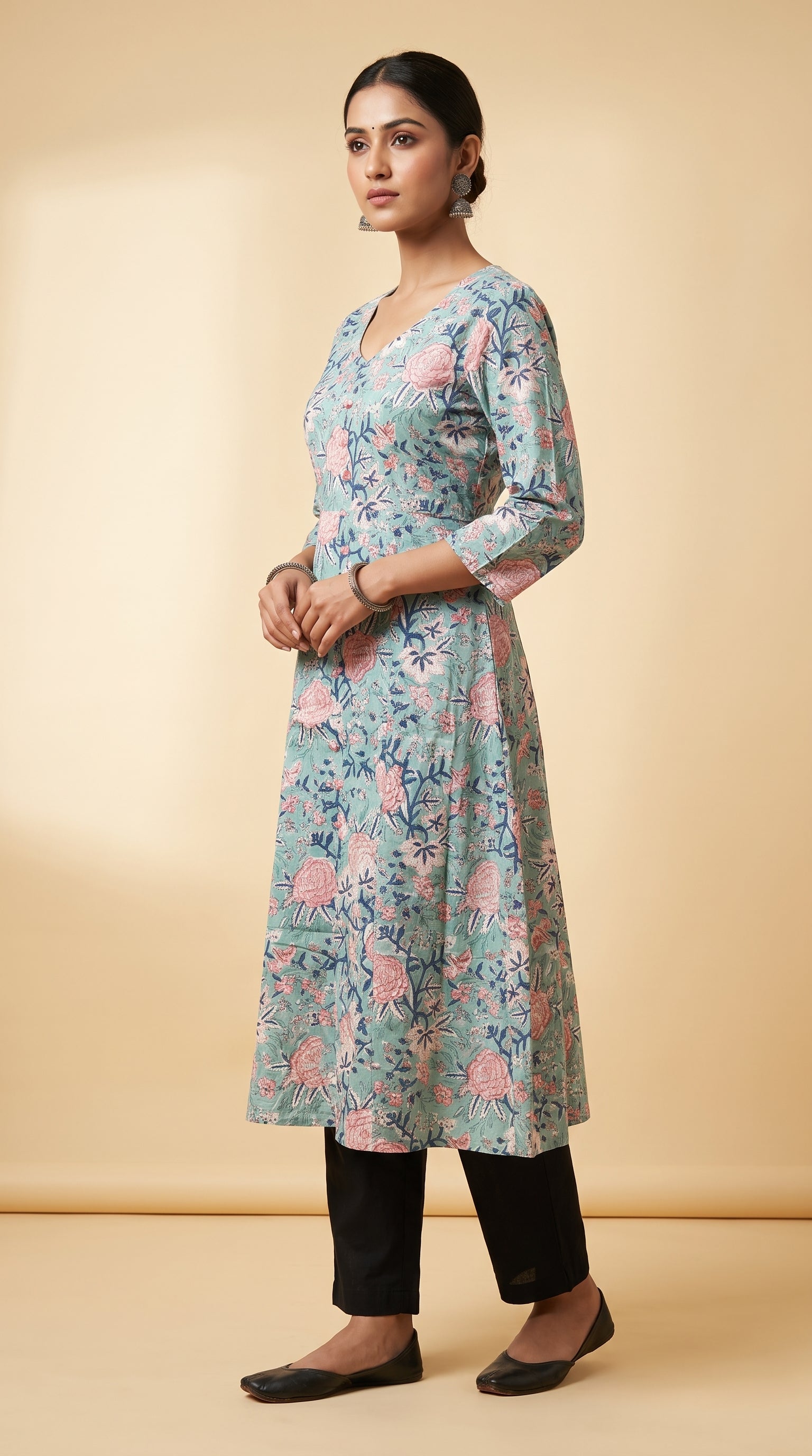 Paneri Embroidery Floral Printed Kurti