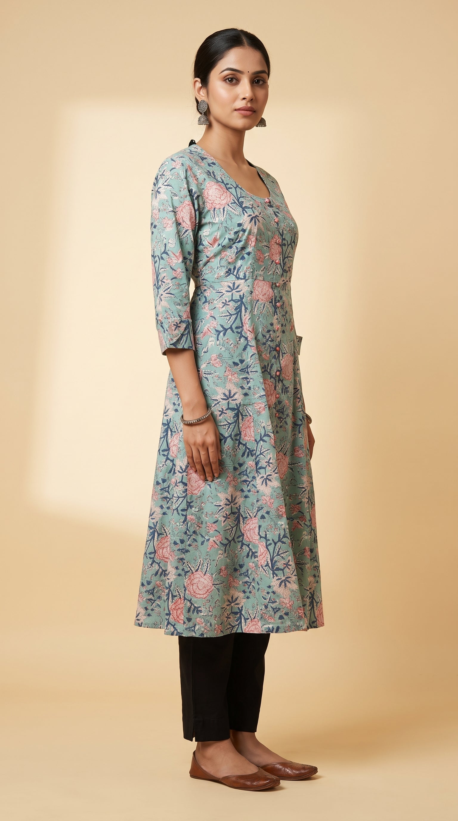 Paneri Embroidery Floral Printed Kurti