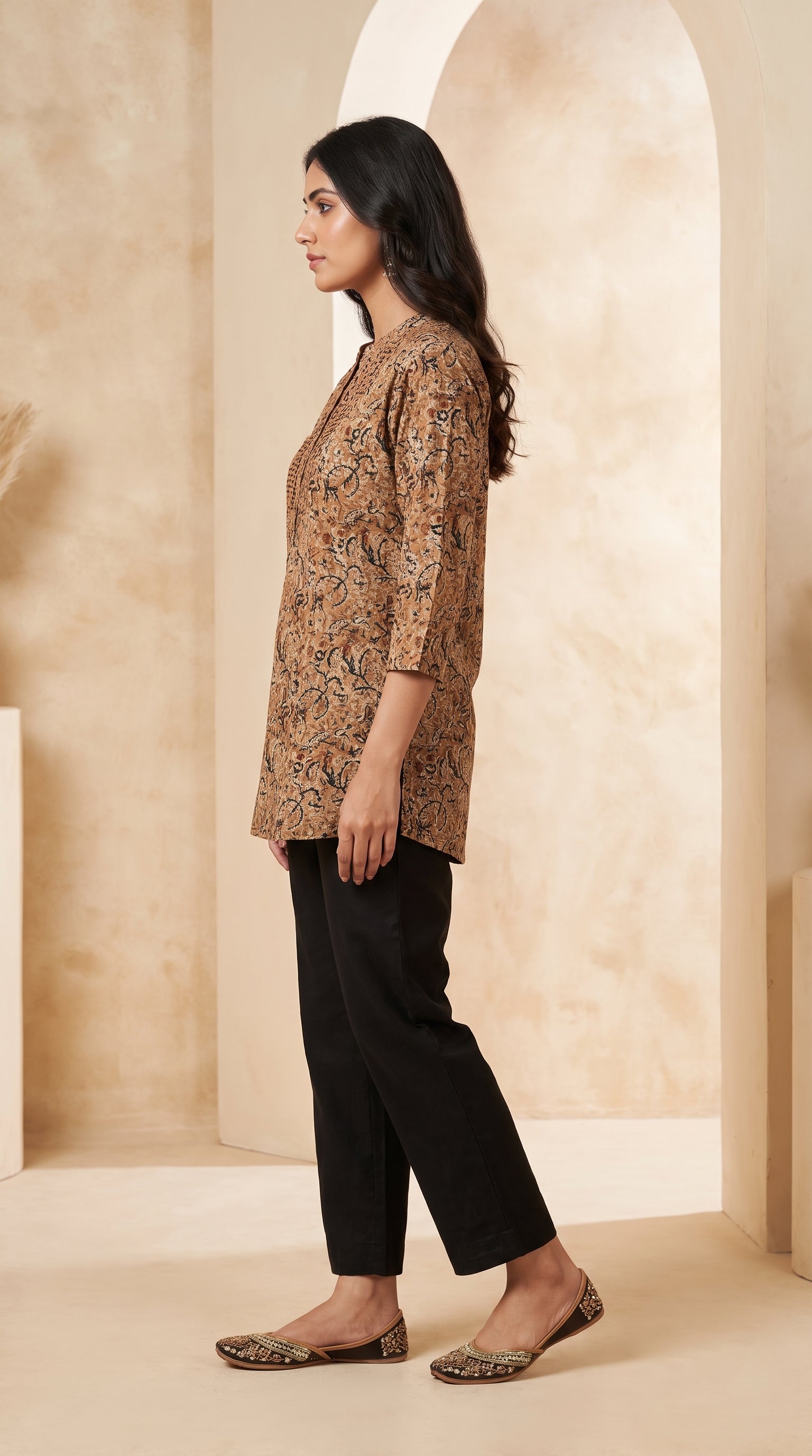 PANERI EMBROIDERY Kalamkari Print Short Kurti for Women