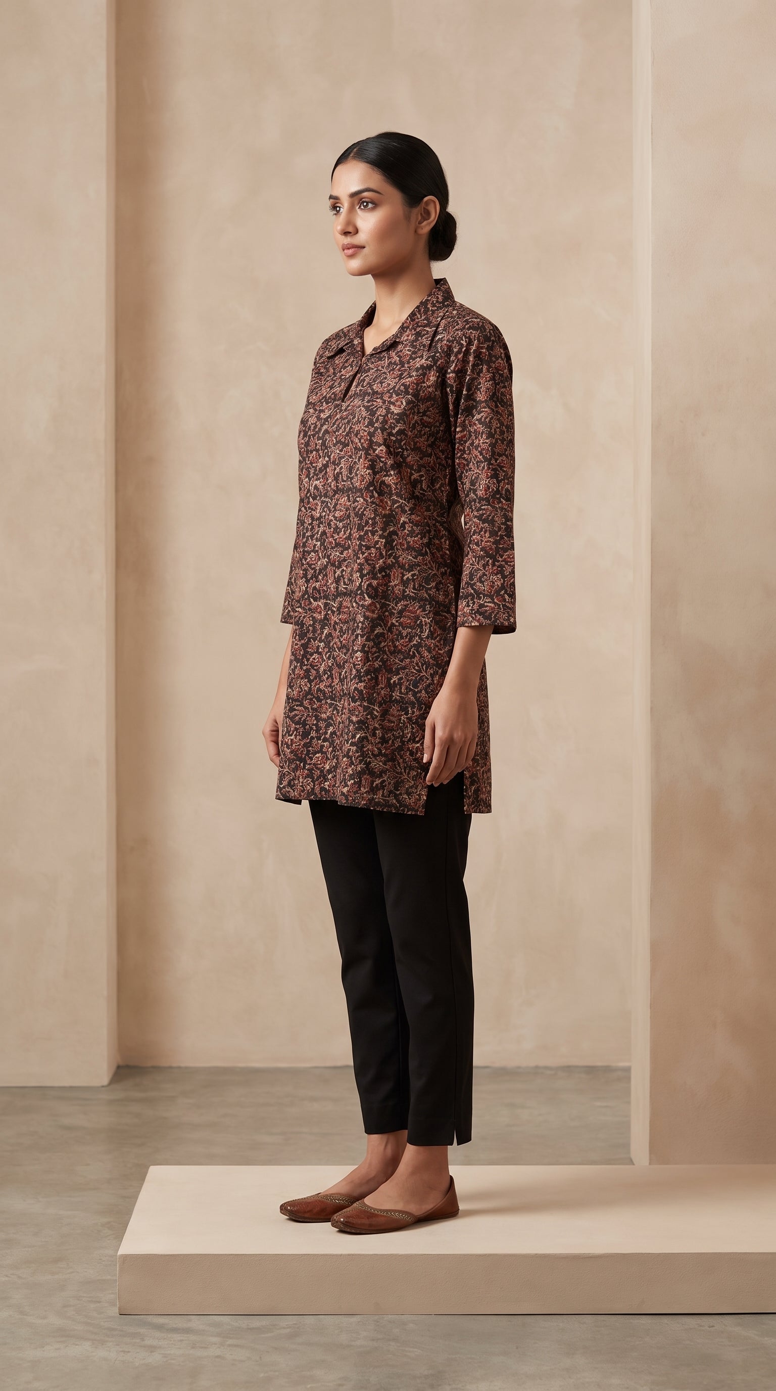 PANERI EMBROIDERY Kalamkari Heritage Printed Short Kurti