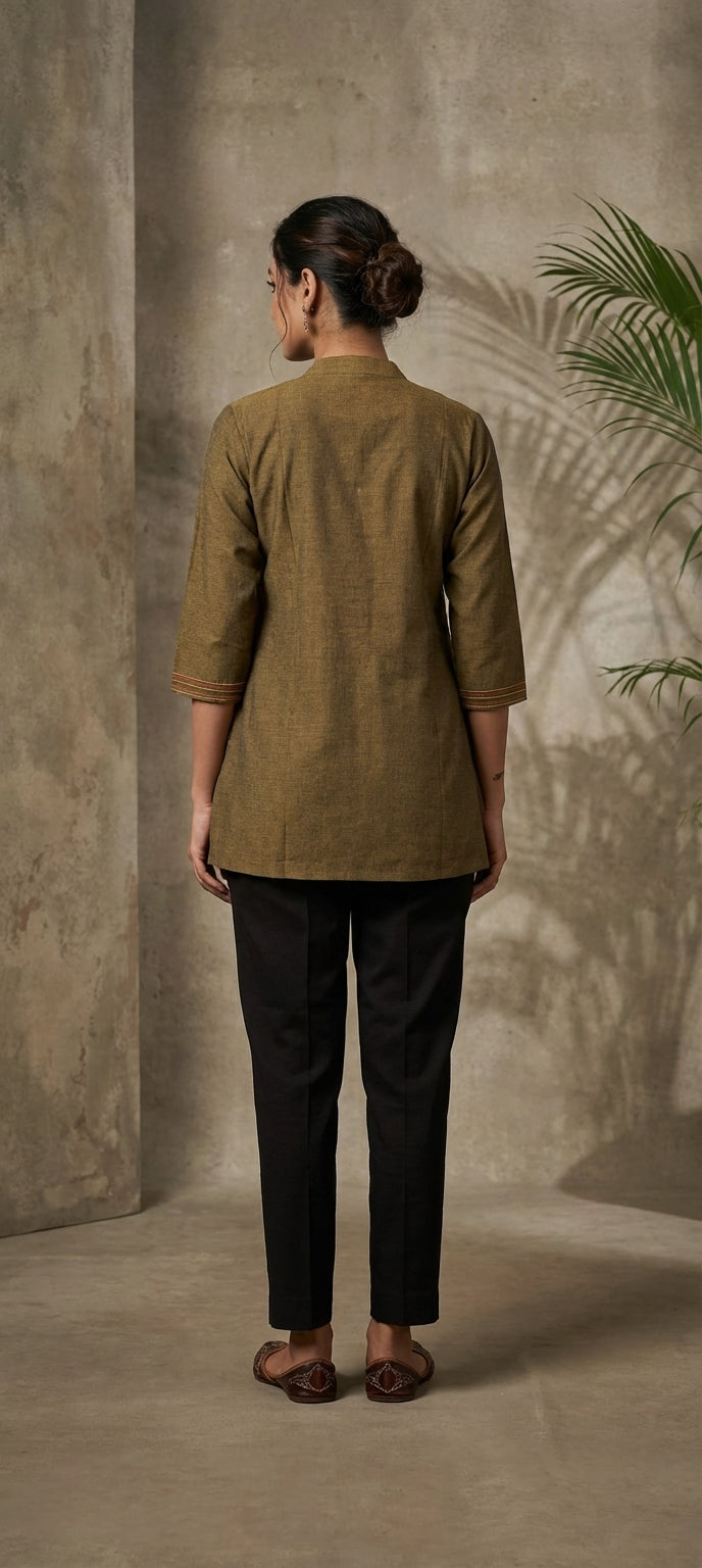 Elegant Chinese Neck Thread & Mirror Work Short Kurti