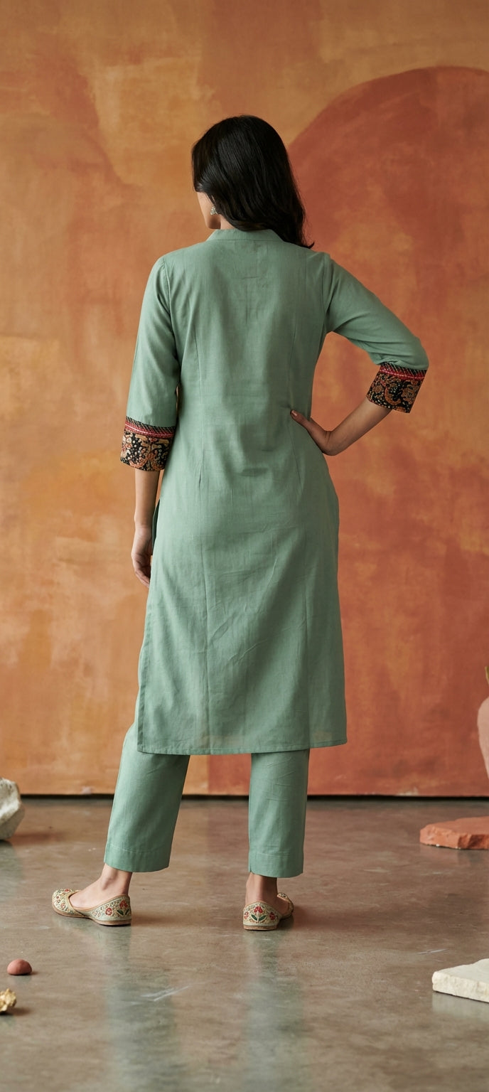 Traditional Embroidered Neck Kurti Pant Co-Ord Set