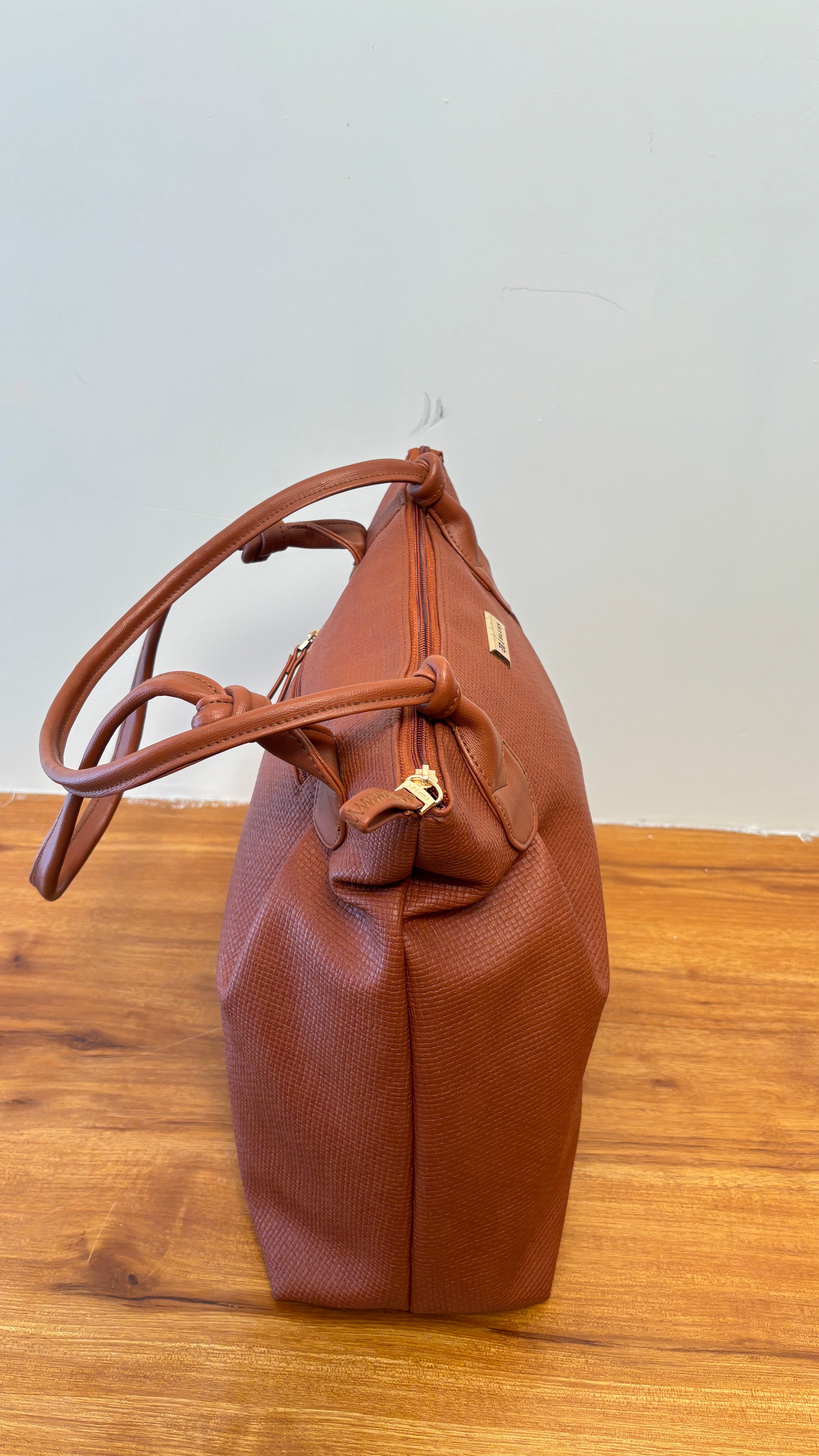 ElegaCarry – Premium Women’s Purse handbag