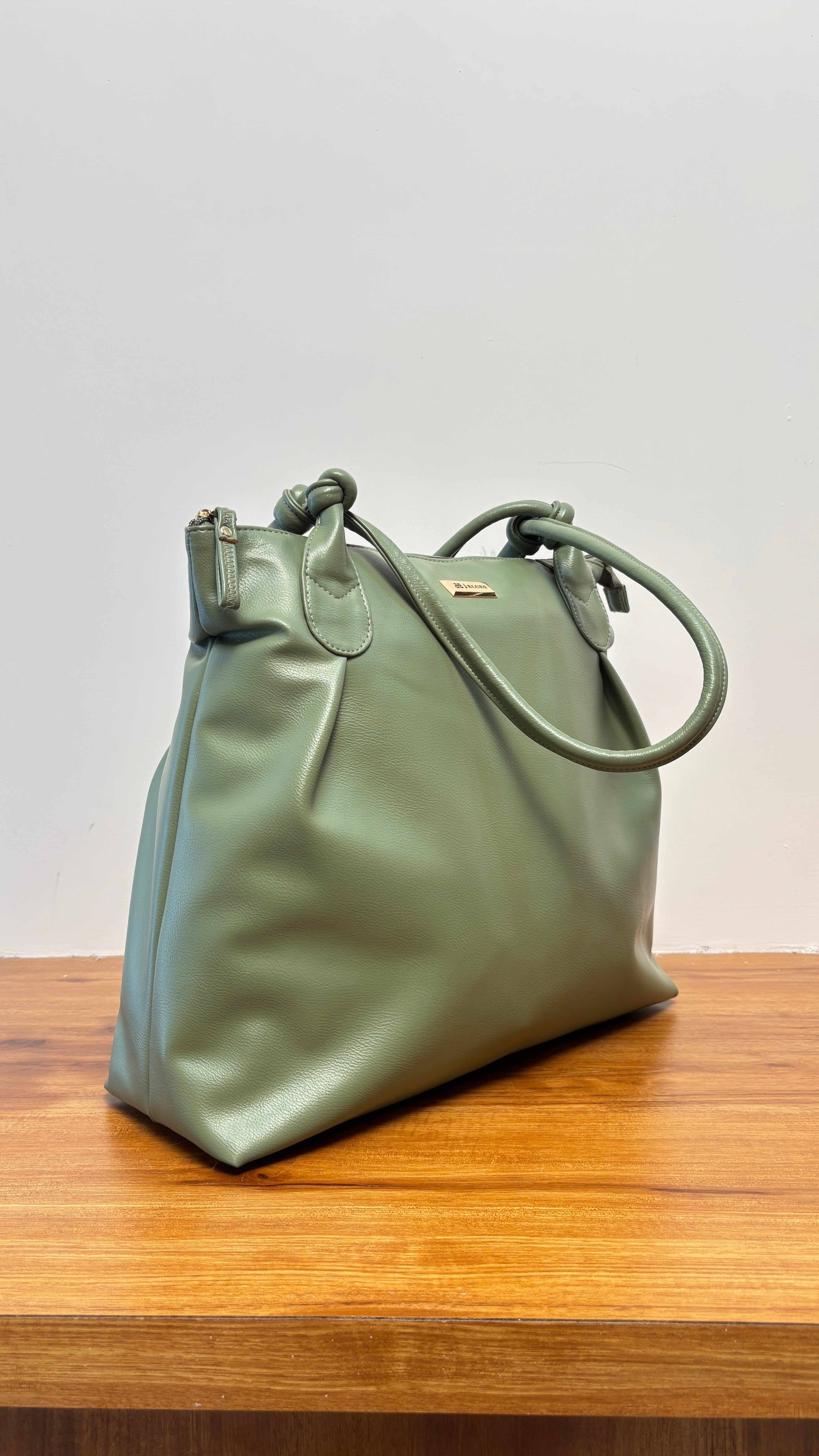 ElegaCarry – Premium Women’s Purse handbag