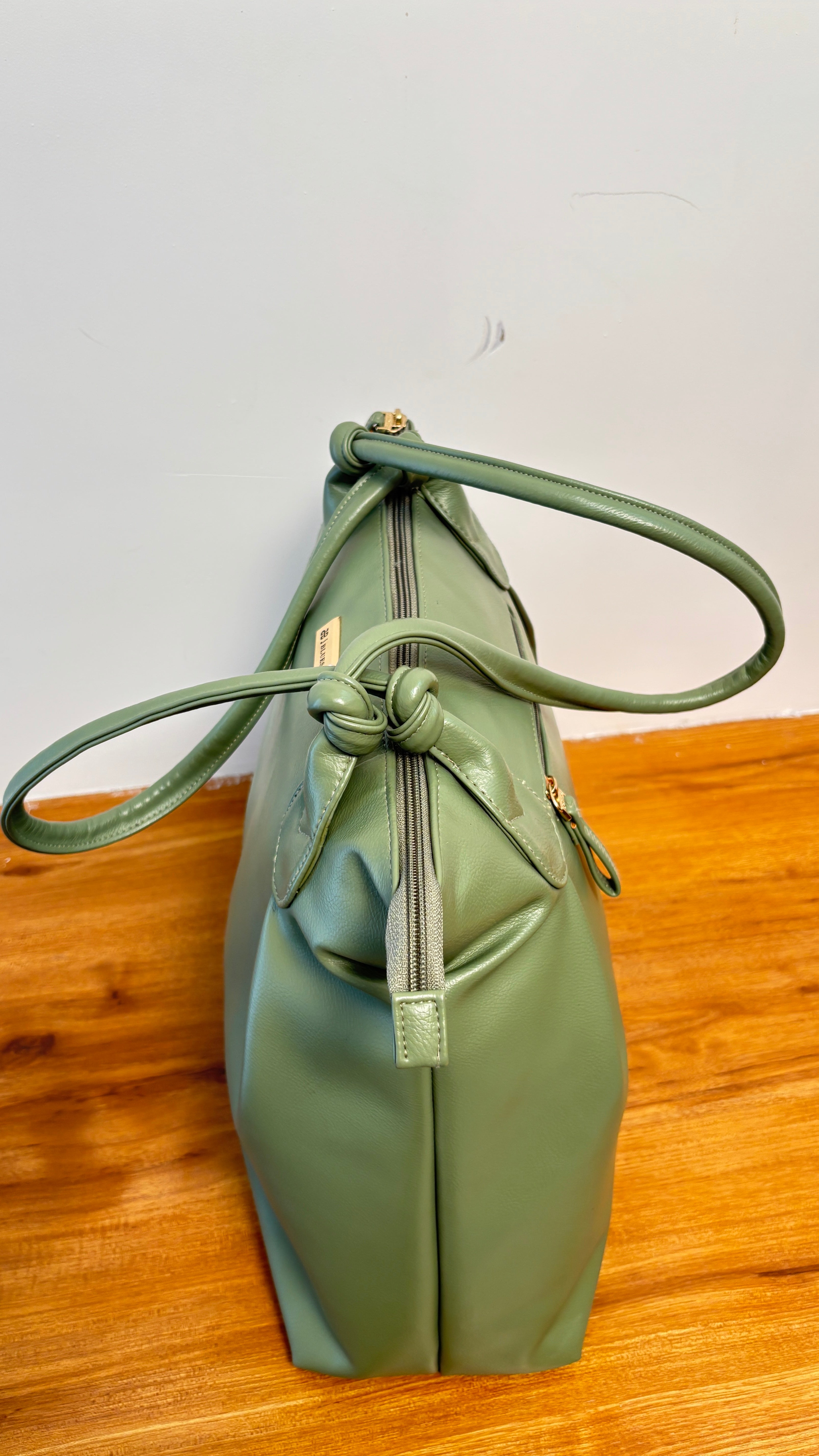 ElegaCarry – Premium Women’s Purse handbag