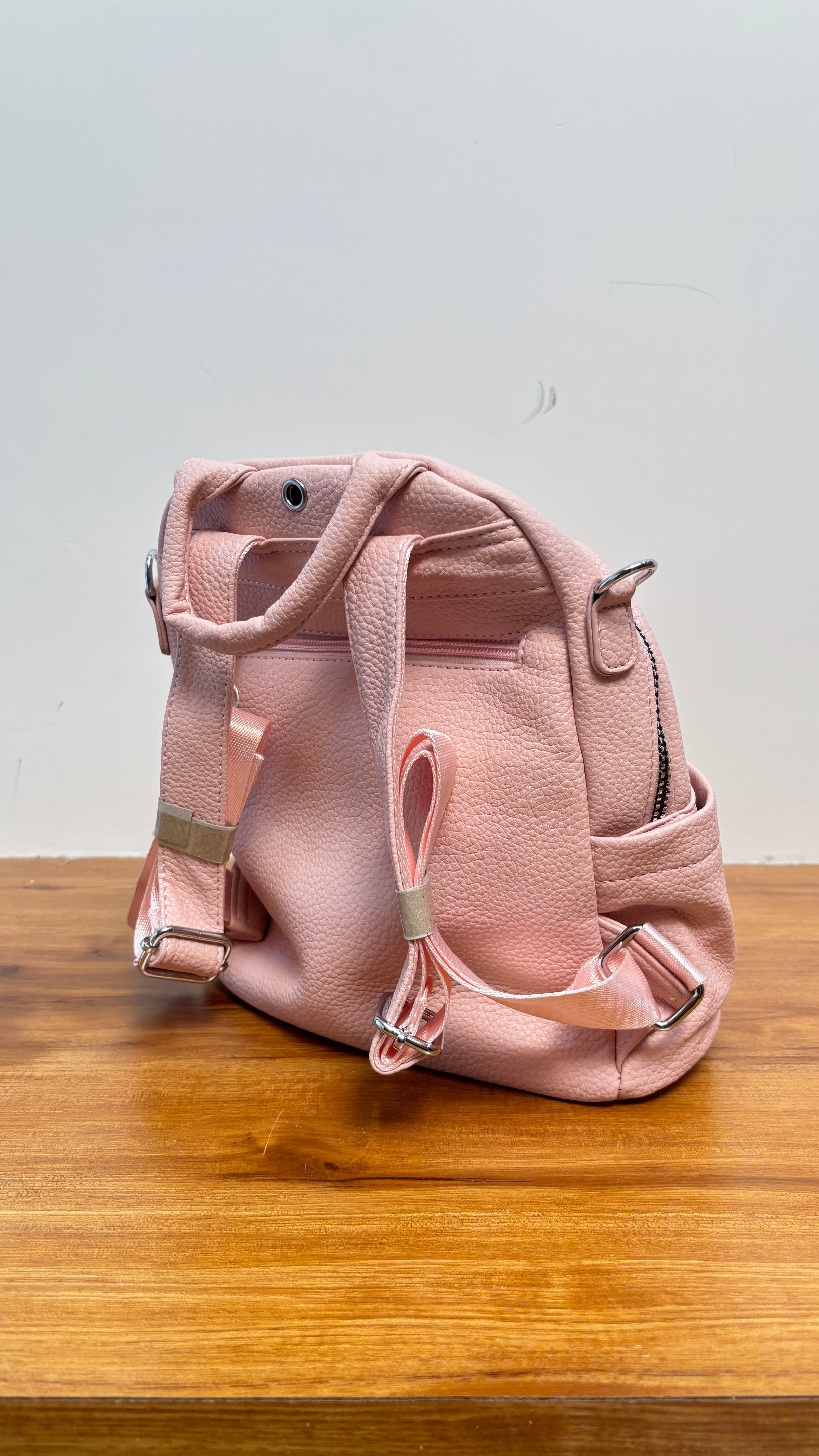 Elegant Stylish & Spacious woman Premium shouder bag