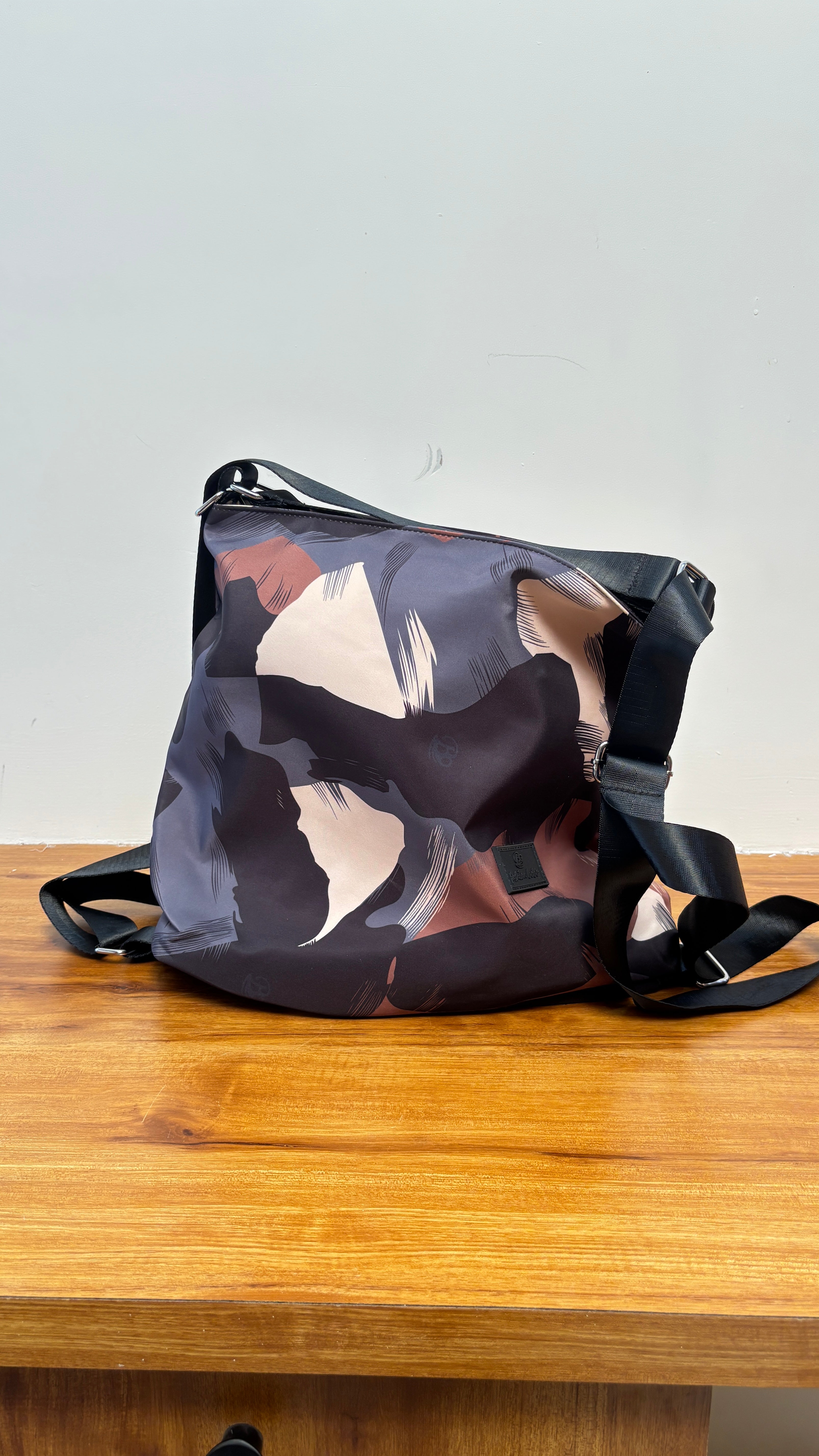 Smart Casual shoulder bag – Elegant Design